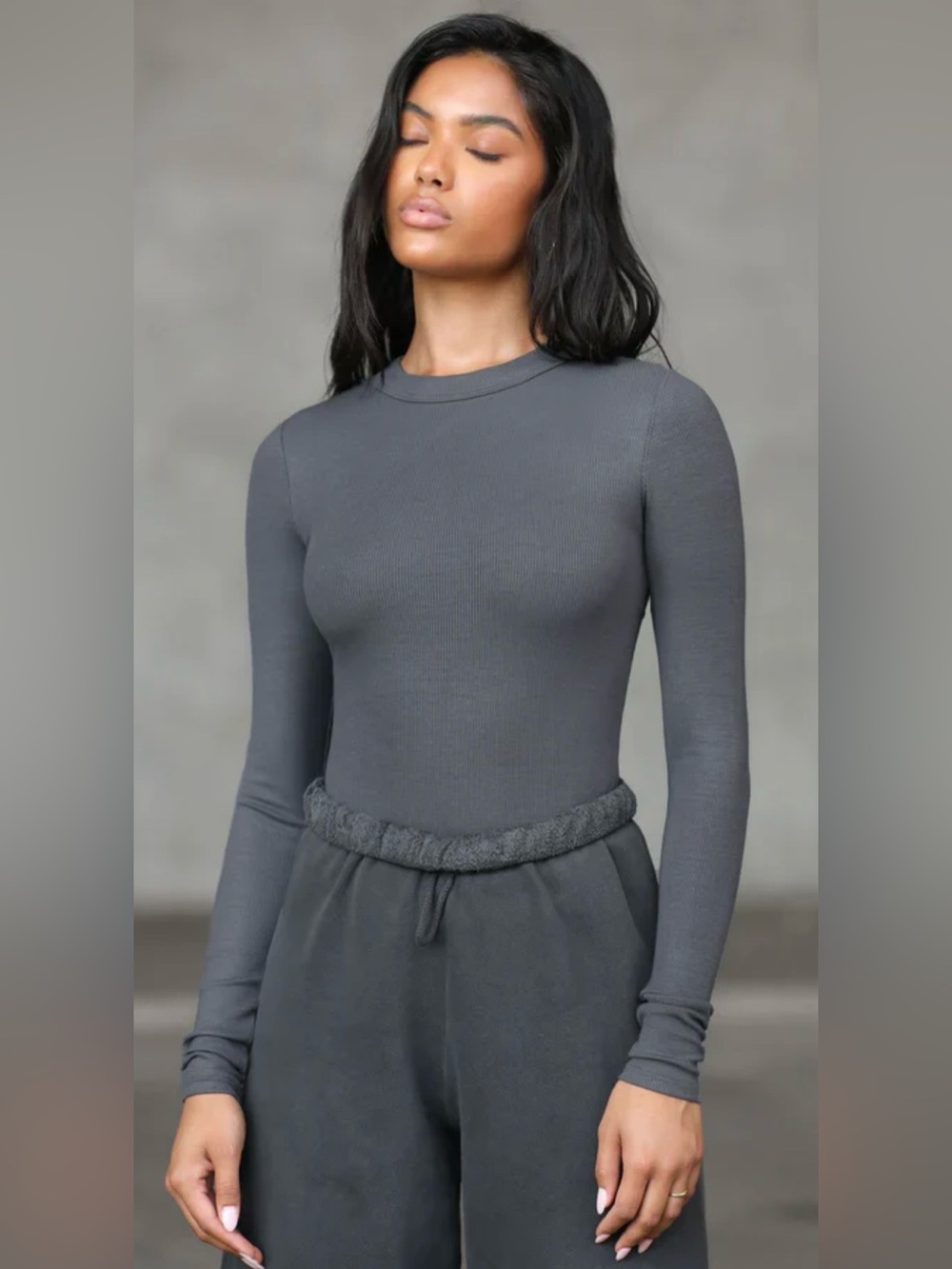 Joah Brown Crewneck Long Sleeve in Smoke Rib (Size XS/S). - Picture 4 of 4